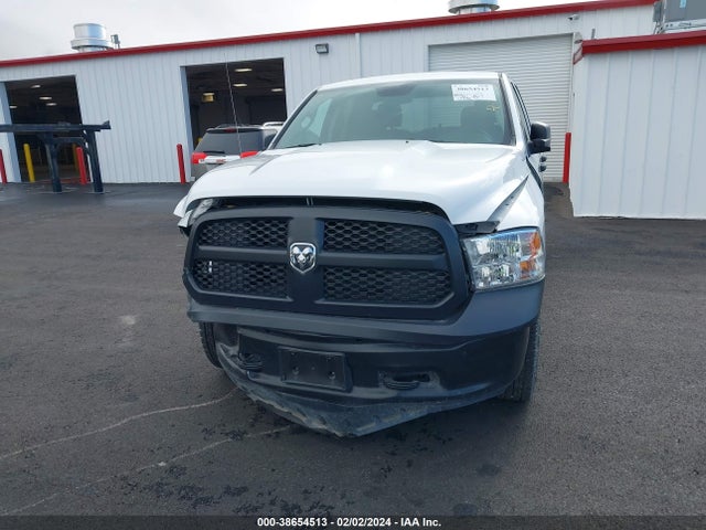1C6RR7FG2NS163505 RAM 1500 Classic Tradesman Quad Cab 4x4 6'4 Box