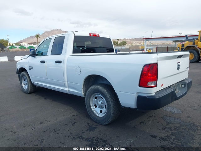 1C6RR7FG2NS163505 RAM 1500 Classic Tradesman Quad Cab 4x4 6'4 Box