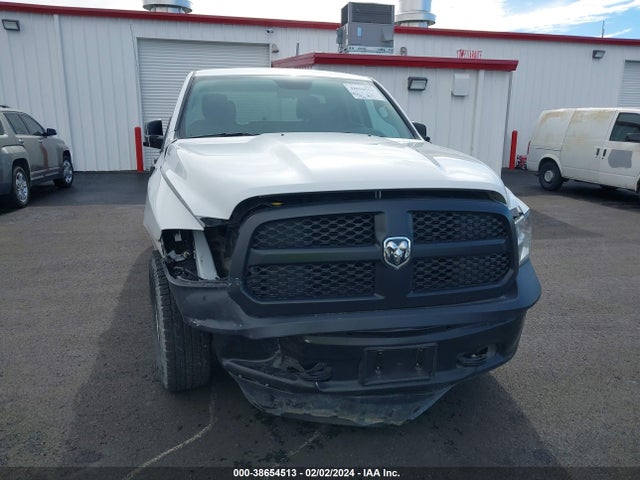 1C6RR7FG2NS163505 RAM 1500 Classic Tradesman Quad Cab 4x4 6'4 Box