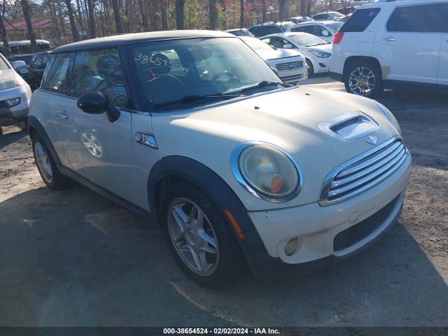 2007 MINI COOPER S WMWMF73597TL85094 Photo 0