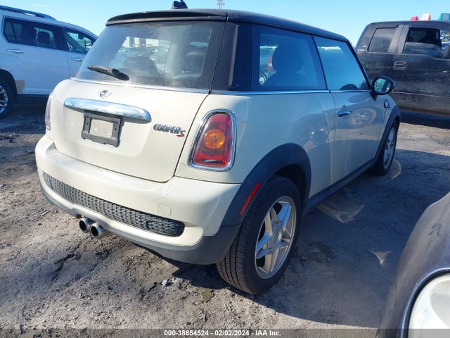 2007 MINI COOPER S WMWMF73597TL85094 Photo 3