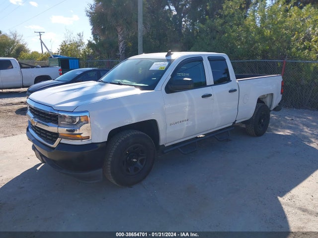 Chevrolet Silverado 1500 Wt 2017 1GCRCNEH7HZ302385 Image 2