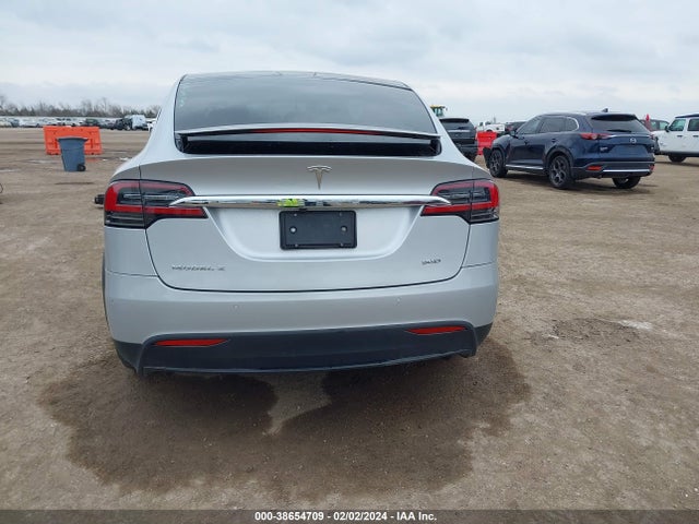 Tesla Model X 60d/70d/75d/90d 2016 5YJXCAE22GF002558 Image 16