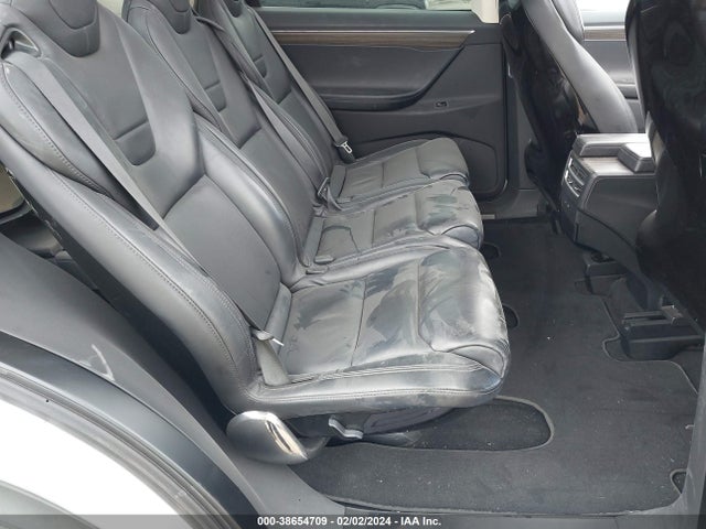 Tesla Model X 60d/70d/75d/90d 2016 5YJXCAE22GF002558 Image 8