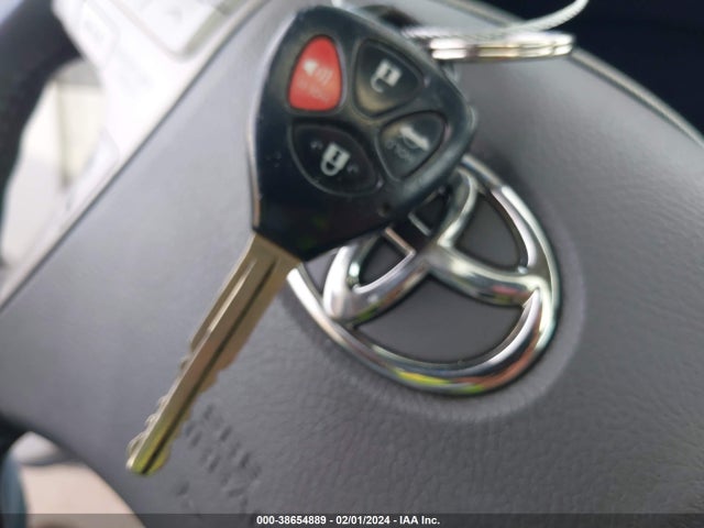 2007 TOYOTA CAMRY XLE VIN: 4T1BE46KX7U176367