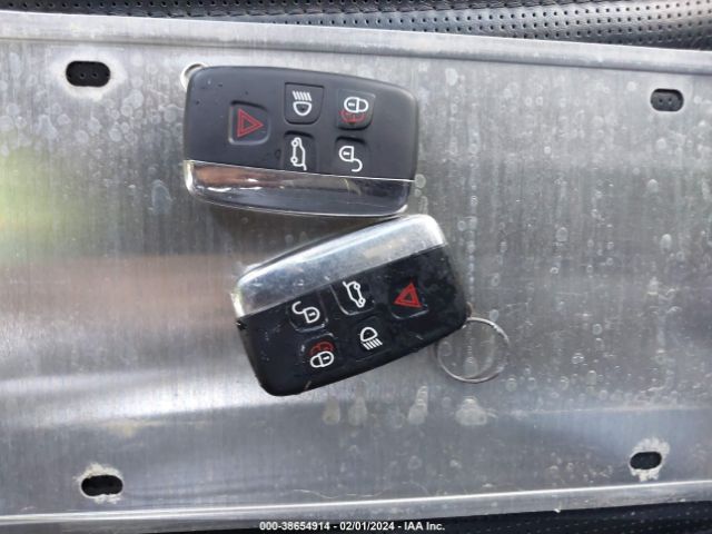 SALRRBBV9HA040089 Land Rover Discovery Hse