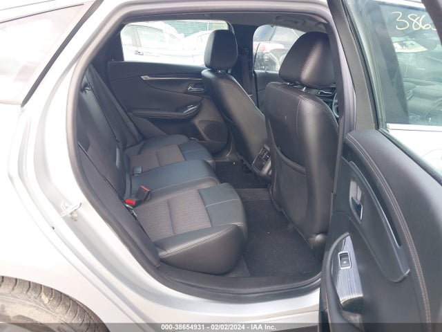 Chevrolet IMPALA 1LT 2018 2G1105S38J9164587 Image 8