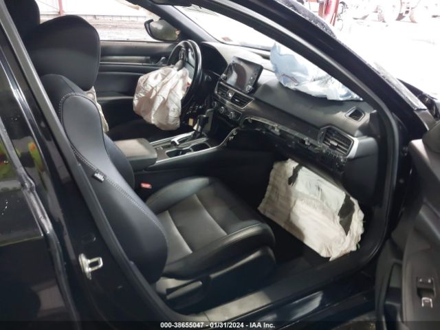 1HGCV1F39KA131562 Honda Accord Sport