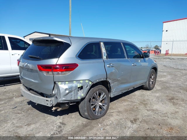 Toyota Highlander Le 2019 5TDZARFHXKS048871 Image 4