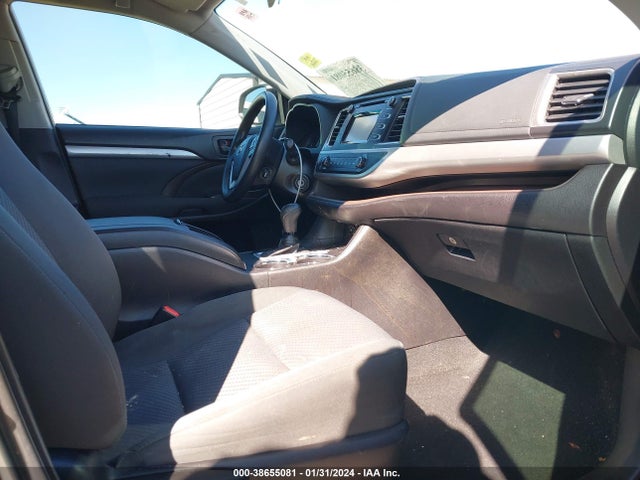 Toyota Highlander Le 2019 5TDZARFHXKS048871 Image 5