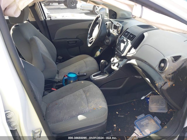 Chevrolet Sonic Ls Auto 2016 1G1JA5SH2G4176321 Image 5