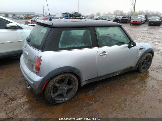 2003 MINI COOPER HARDTOP WMWRC33483TE18887 Photo 3