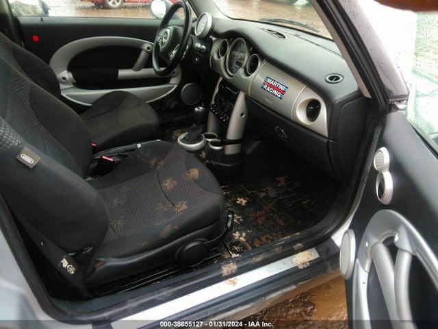 2003 MINI COOPER HARDTOP WMWRC33483TE18887 Photo 4