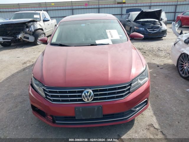 1VWBA7A35JC019714 Volkswagen Passat 2.0t Se