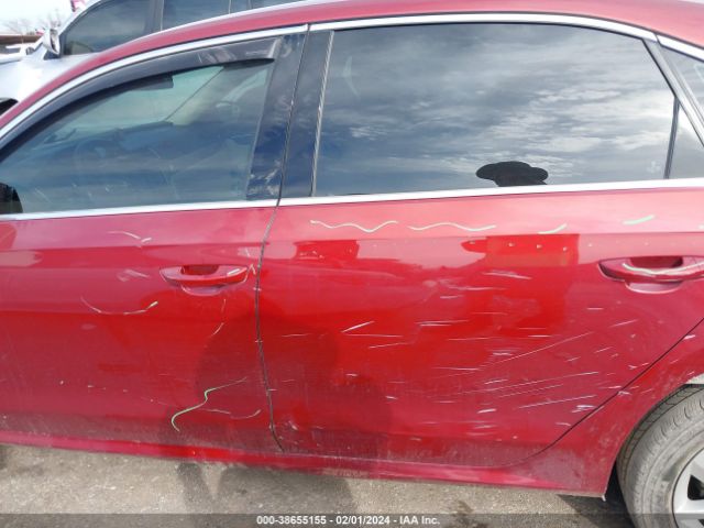 1VWBA7A35JC019714 Volkswagen Passat 2.0t Se