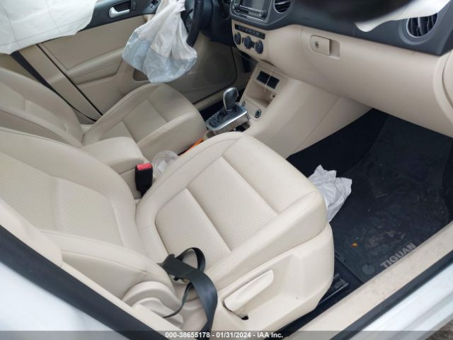 WVGBV7AX0HW513249 Volkswagen Tiguan 2.0t S