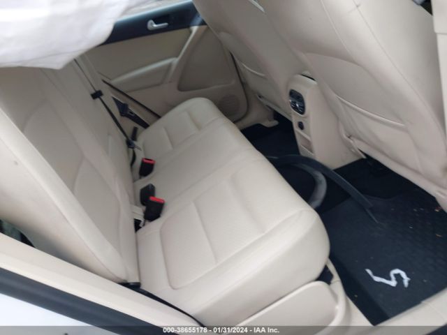 WVGBV7AX0HW513249 Volkswagen Tiguan 2.0t S