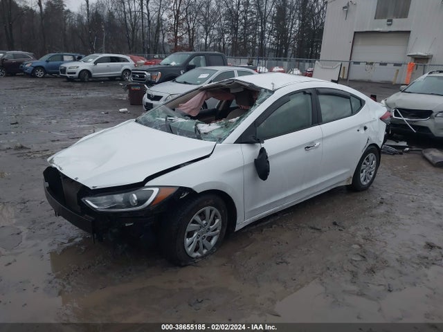 Hyundai ELANTRA SE 2018 5NPD74LF8JH229180 Image 2