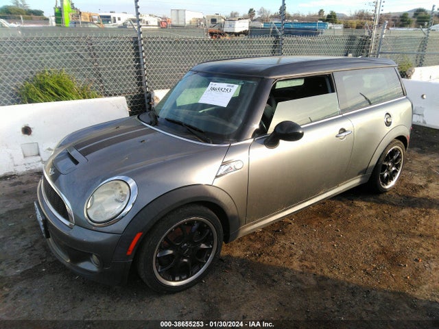 2009 MINI COOPER S CLUBMAN WMWMM33509TP74708 Photo 1