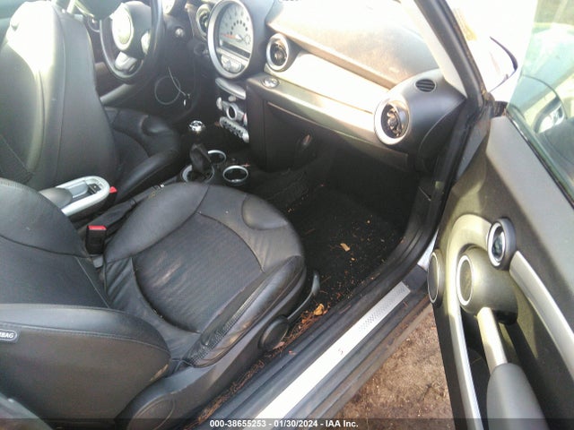 2009 MINI COOPER S CLUBMAN WMWMM33509TP74708 Photo 4