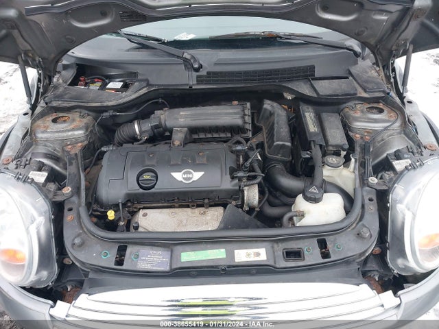 2010 MINI COOPER WMWMF3C50ATU79459 Photo 9