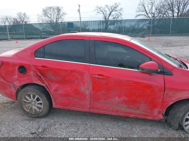 Chevrolet Sonic Lt Auto 2019 1G1JD5SB4K4101356 Image 16