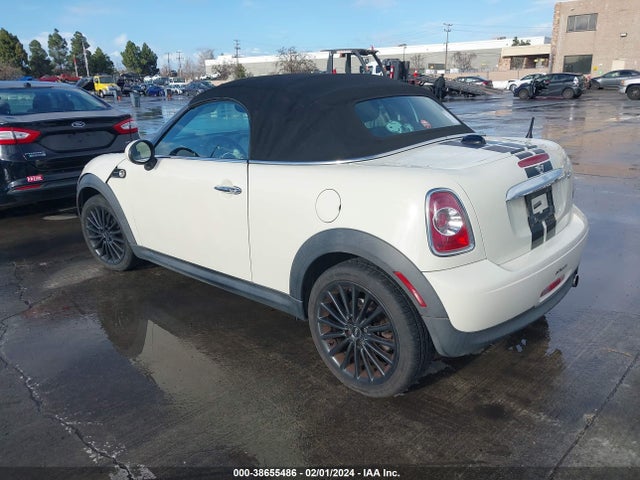 2012 MINI COOPER WMWSY1C59CT429118 Photo 2