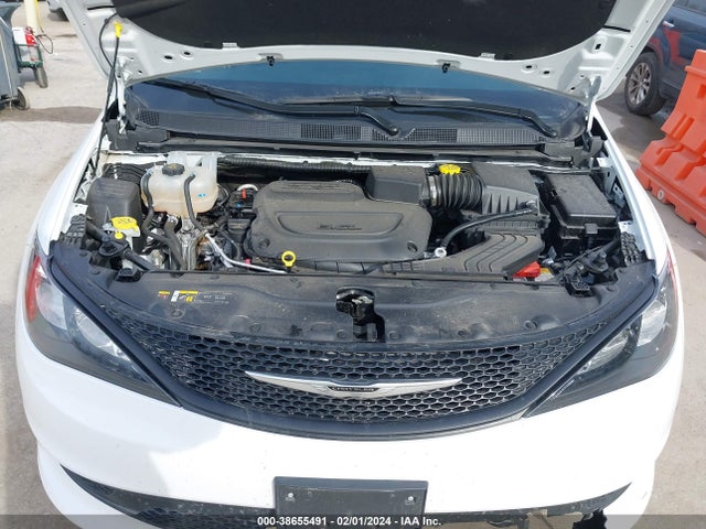 2C4RC1CGXPR567782 Chrysler Voyager Lx