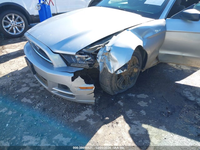 Ford Mustang V6 2014 1ZVBP8EM1E5211097 Image 6