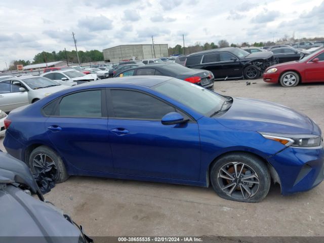 3KPF24AD8NE492997 KIA Forte Lxs