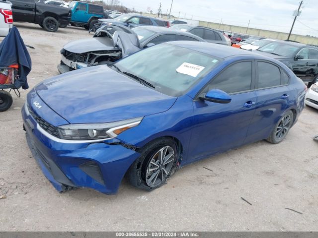 3KPF24AD8NE492997 KIA Forte Lxs
