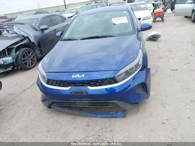 3KPF24AD8NE492997 KIA Forte Lxs