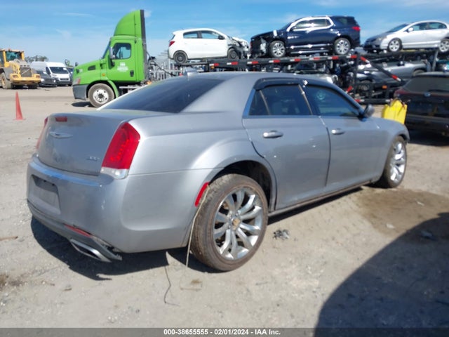 2C3CCAAG2HH582376 Chrysler 300 Limited