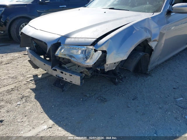 2C3CCAAG2HH582376 Chrysler 300 Limited