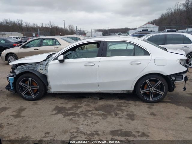 W1K3G4FB2LJ201461 Mercedes-Benz A 220 4matic