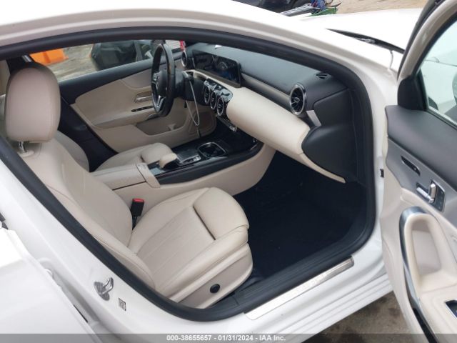 W1K3G4FB2LJ201461 Mercedes-Benz A 220 4matic