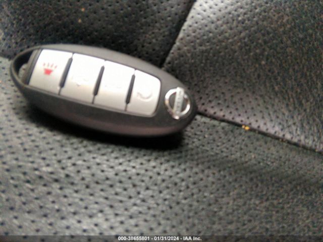 JN1BJ1CR0HW106935 Nissan Rogue Sport Sl