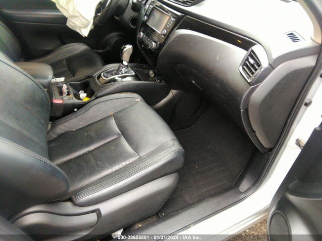JN1BJ1CR0HW106935 Nissan Rogue Sport Sl