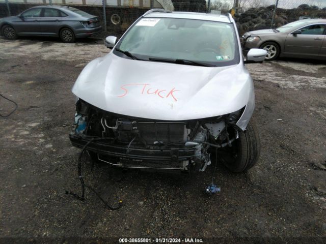 JN1BJ1CR0HW106935 Nissan Rogue Sport Sl