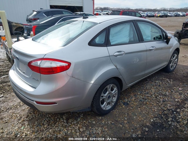 Ford FIESTA SE 2016 3FADP4BJ6GM180589 Image 4