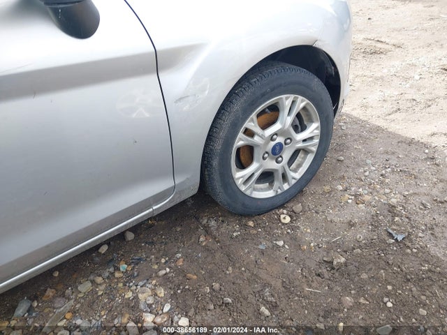 Ford FIESTA SE 2016 3FADP4BJ6GM180589 Image 6