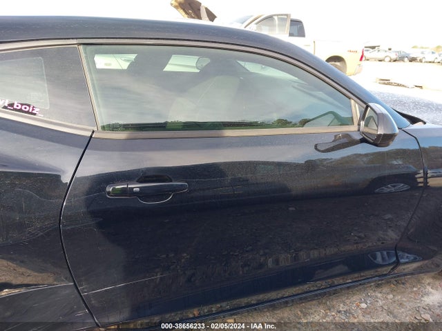 Chevrolet Camaro 1lt 2017 1G1FB1RX4H0190884 Image 13