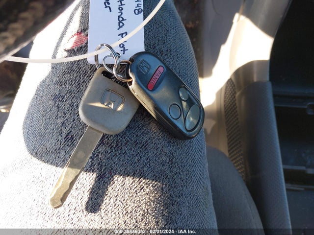2003 HONDA PILOT LX VIN: 2HKYF18153H542450