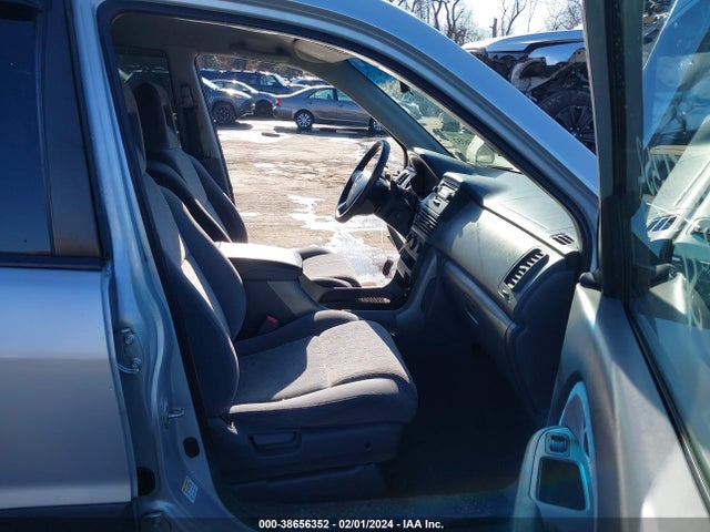 2003 HONDA PILOT LX VIN: 2HKYF18153H542450