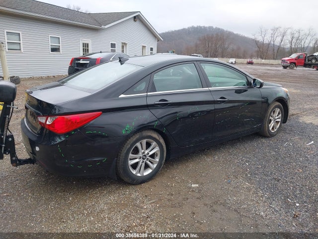 2013 HYUNDAI SONATA GLS VIN: 5NPEB4AC5DH756741