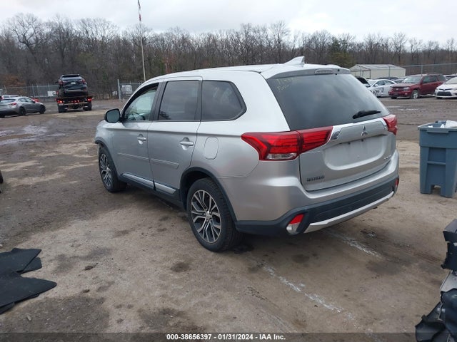 JA4AZ2A34JZ005434 Mitsubishi Outlander Es