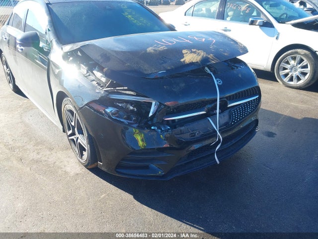 W1K3G4FB8LJ197898 Mercedes-Benz A 220 4matic