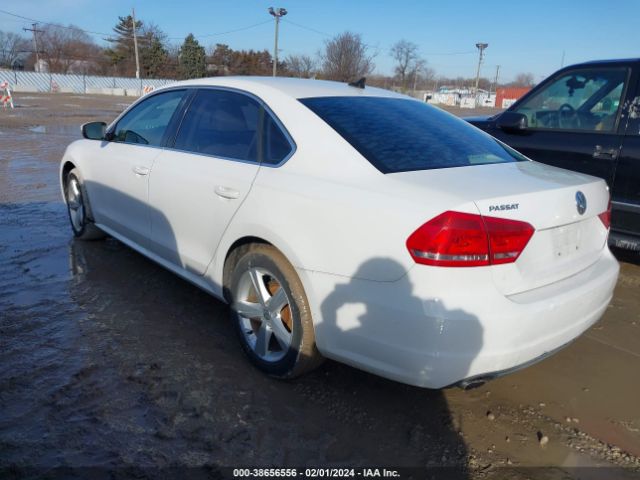 1VWBS7A32EC116372 Volkswagen Passat 1.8t Se