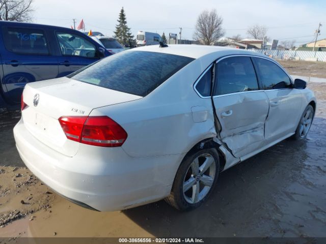 1VWBS7A32EC116372 Volkswagen Passat 1.8t Se