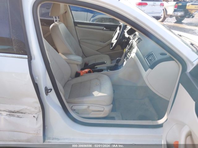 1VWBS7A32EC116372 Volkswagen Passat 1.8t Se
